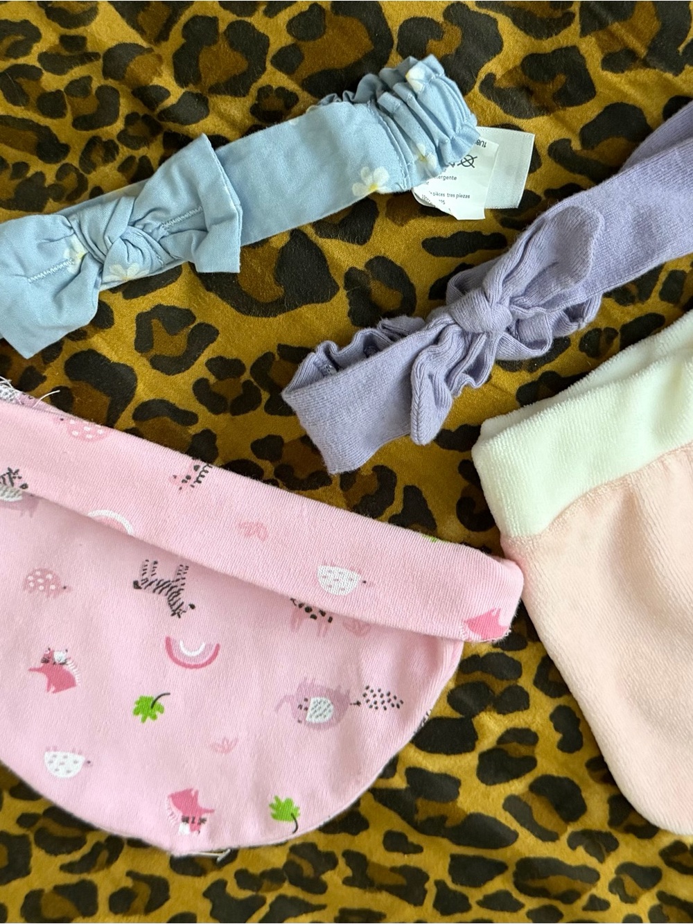Baby clothes, beanies, long-short onesies (newborn/0-3/3 months)